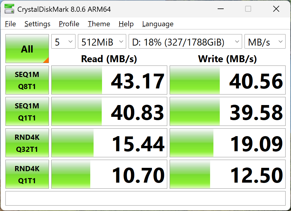 Snipaste_2024-12-27_18-14-01_ CrystalDiskMark 8.0.6 ARM64 